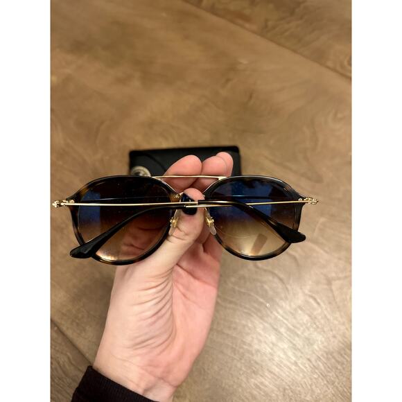 Ray Ban Sunglasses  - Brown - Aviator Style - Picture 2 of 2